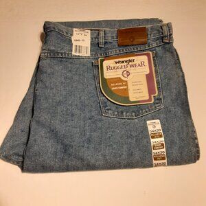 NWT Wrangler Rugged Wear Men's Relaxed Fit Comfort Jeans Size 54x30